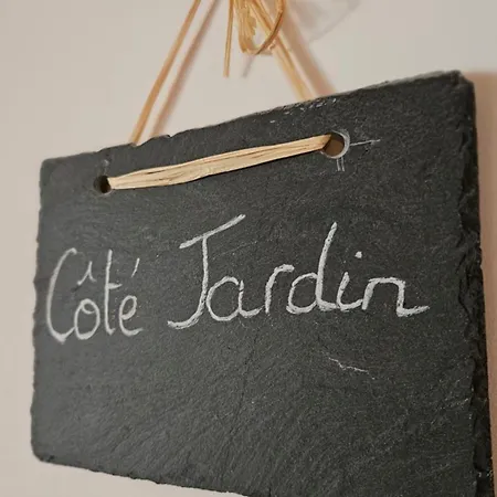 Oda ve Kahvaltı D'hotes Le Ponsonnet *