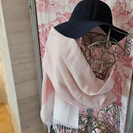 Oda ve Kahvaltı D'hotes Le Ponsonnet